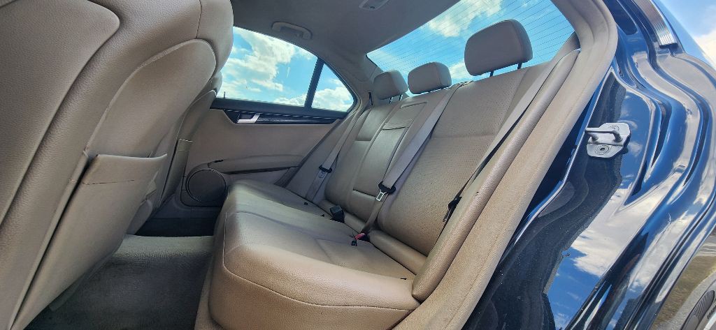 2012 Mercedes-Benz C-Class Image 16