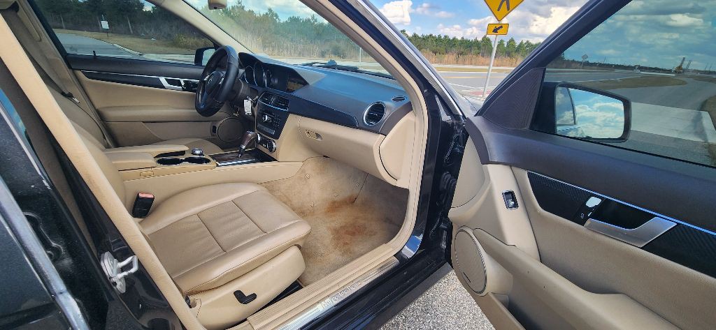 2012 Mercedes-Benz C-Class Image 18
