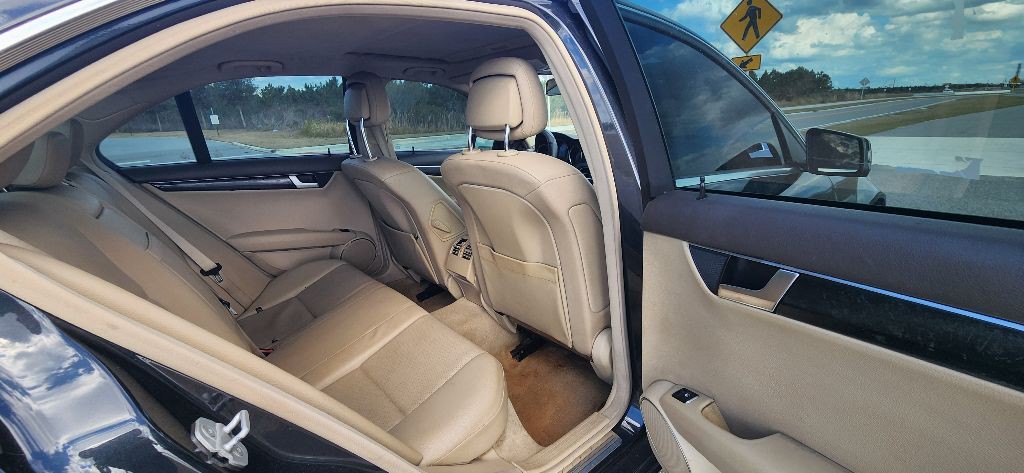 2012 Mercedes-Benz C-Class Image 21