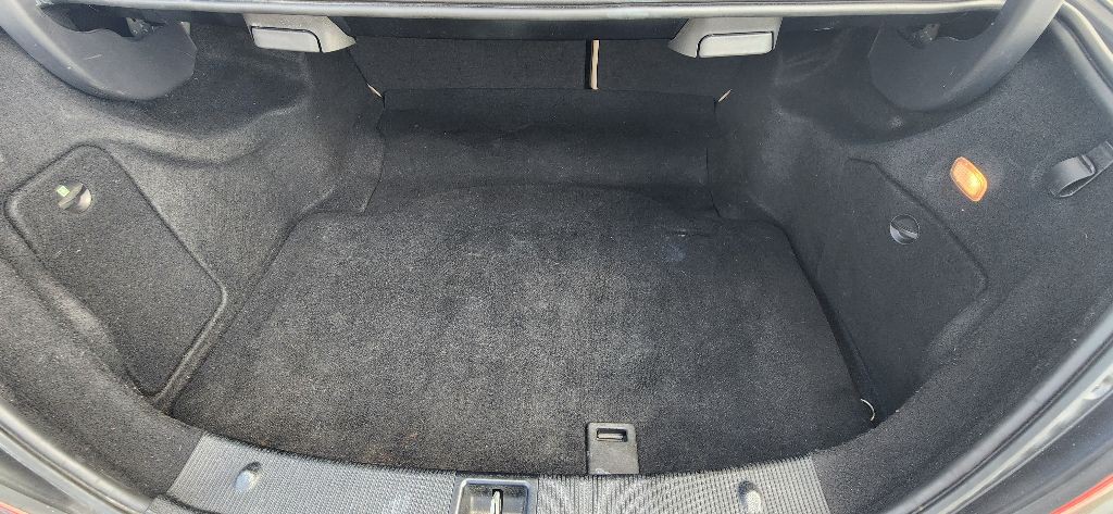 2012 Mercedes-Benz C-Class Image 24