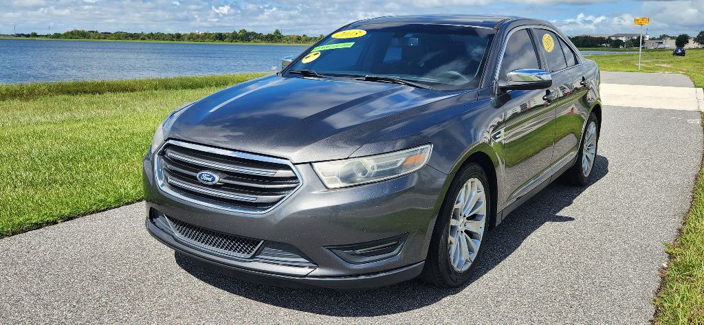 2015 Ford Taurus Image 1