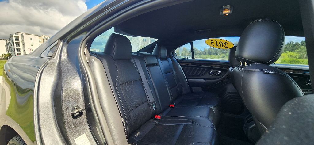 2015 Ford Taurus Image 23