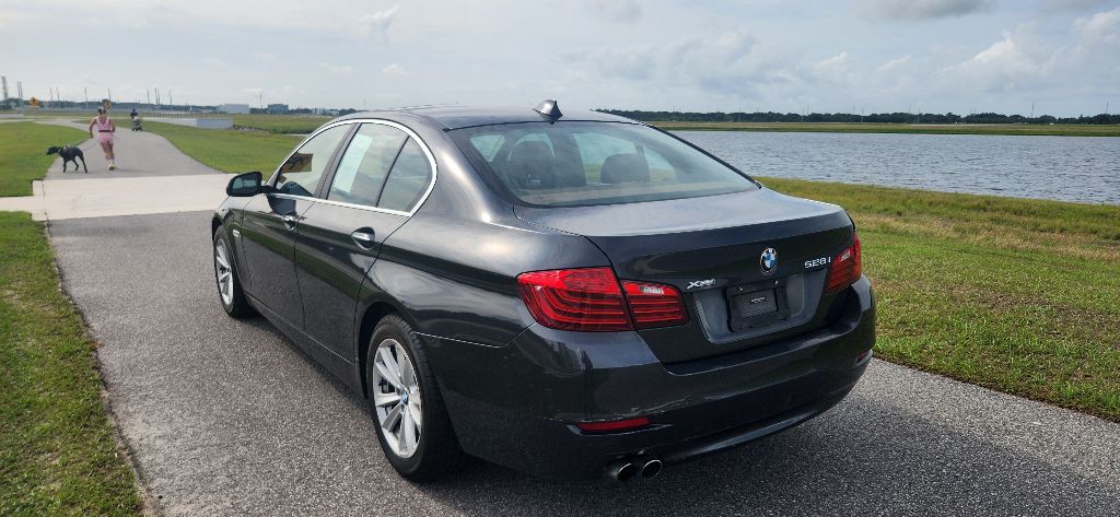 2014 BMW 5 Series Image 7