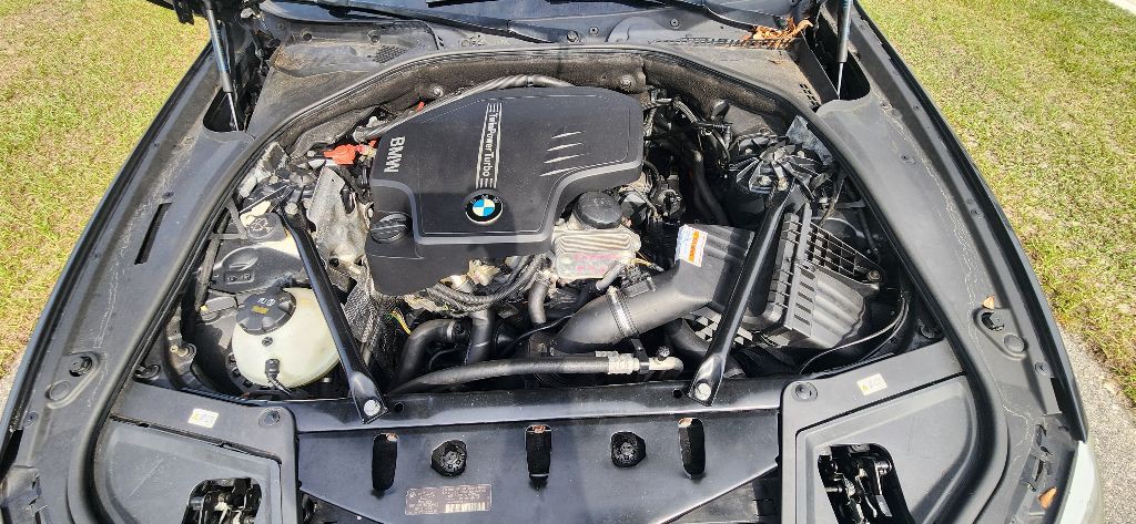 2014 BMW 5 Series Image 23