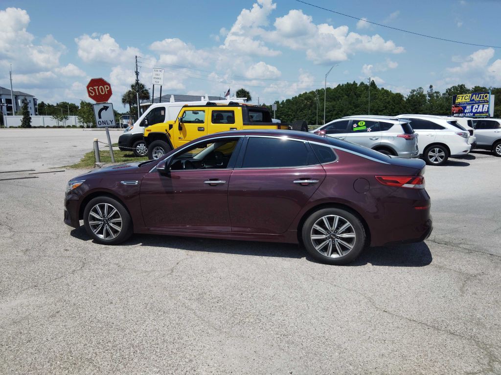 2020 Kia Optima Image 3