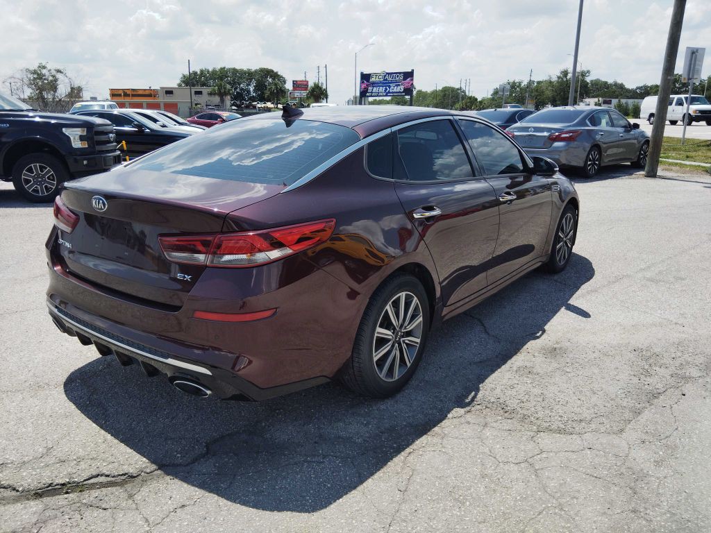 2020 Kia Optima Image 5