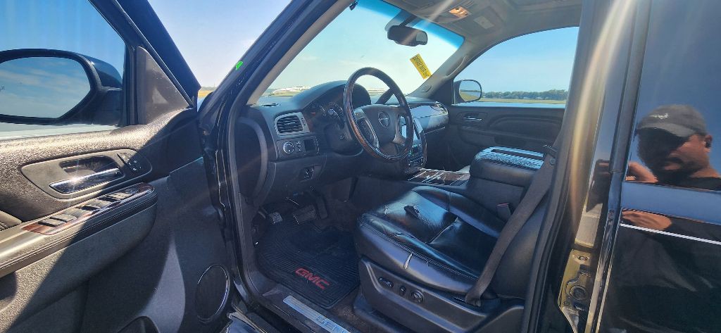 2012 GMC Yukon Image 10