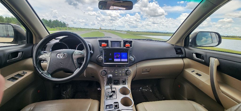 2009 Toyota Highlander Image 12