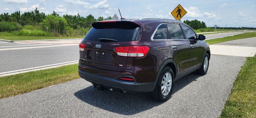 2017 Kia Sorento Image 5