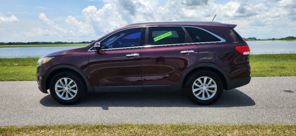 2017 Kia Sorento Image 8
