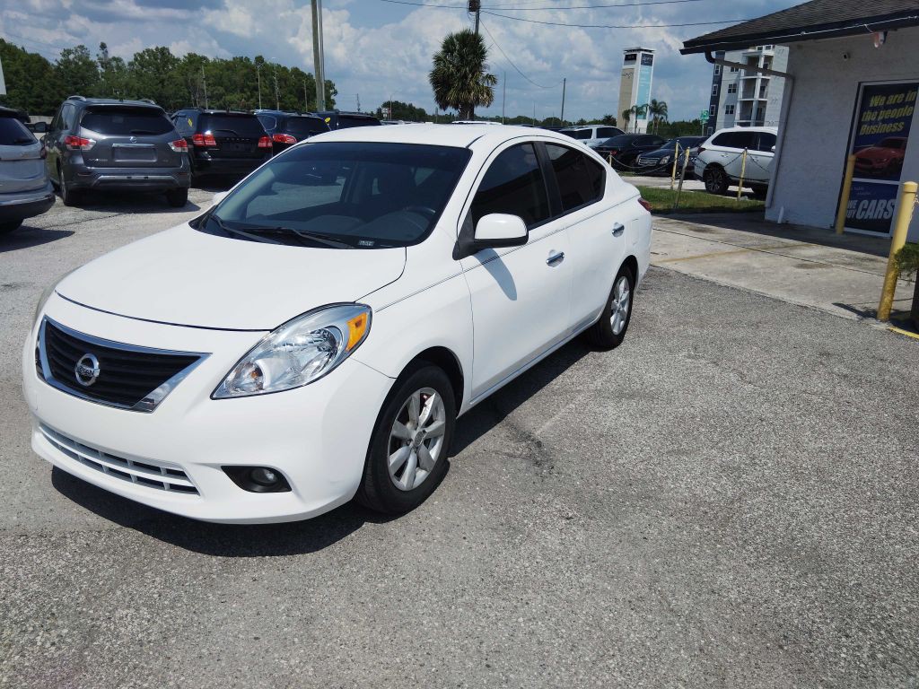 2012 Nissan Versa Image 7