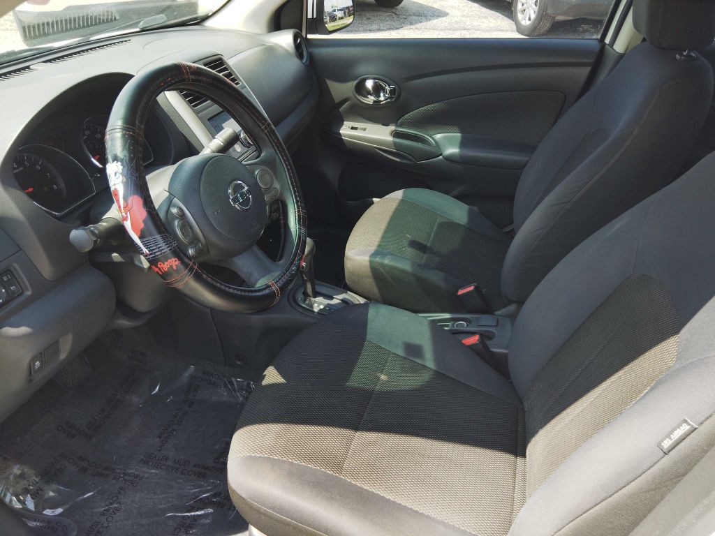 2012 Nissan Versa Image 8