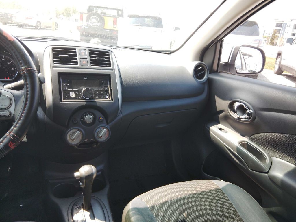 2012 Nissan Versa Image 10