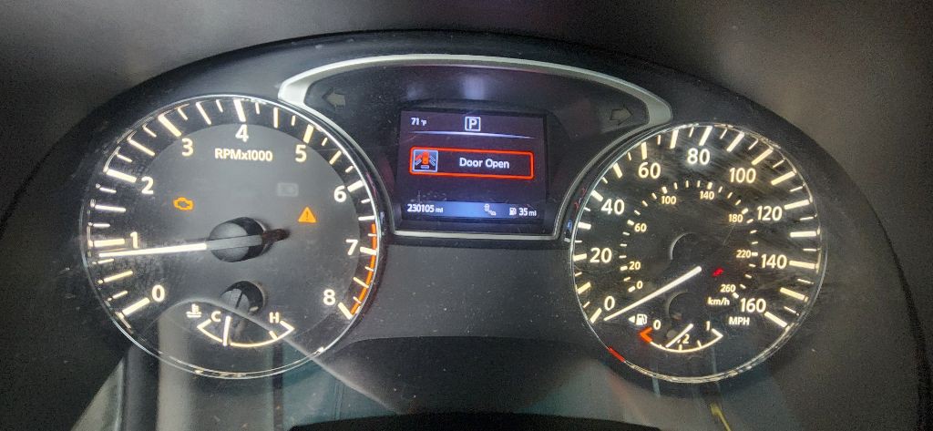 2017 Nissan Altima Image 12