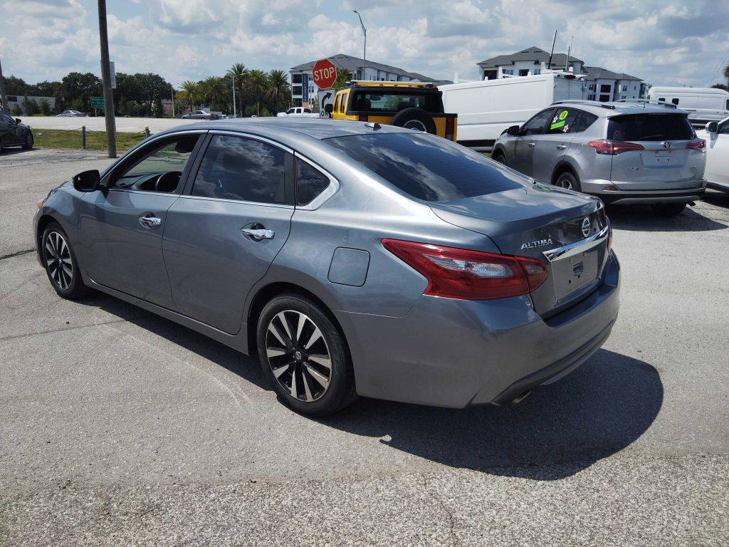 2018 Nissan Altima Image 5