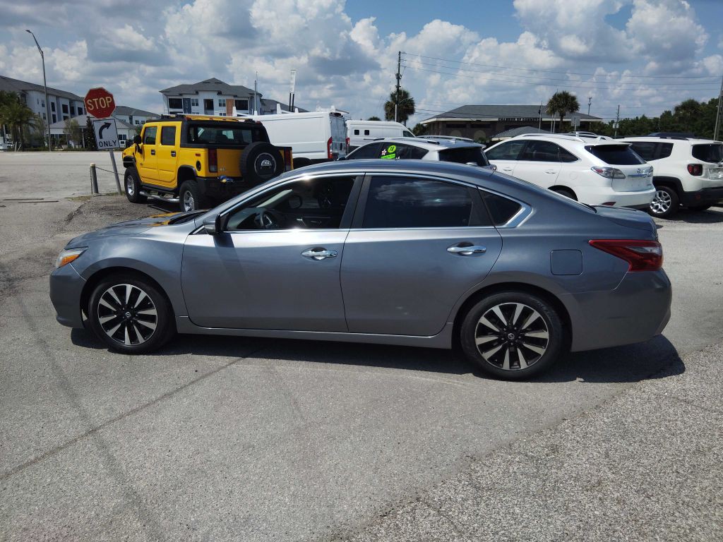 2018 Nissan Altima Image 6