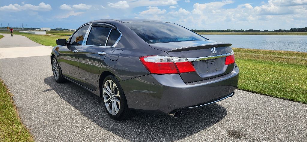 2015 Honda Accord Image 7