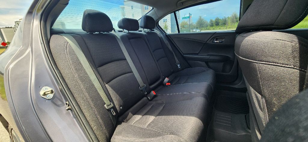 2015 Honda Accord Image 23