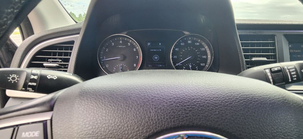 2018 Hyundai Elantra Image 13