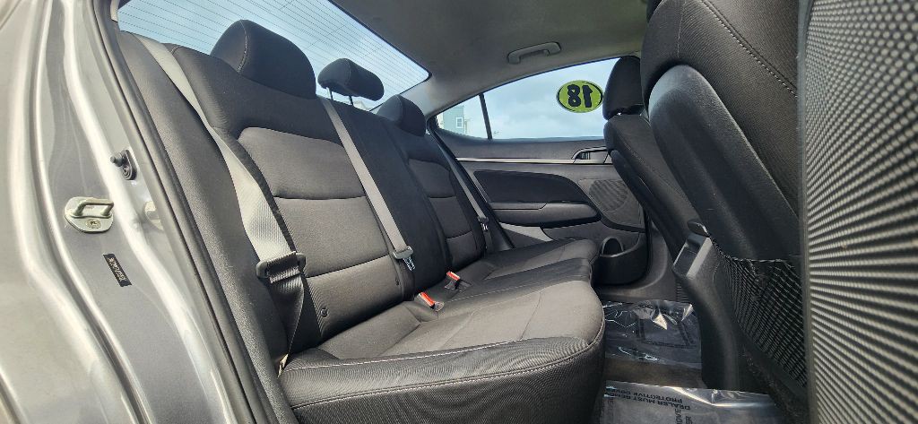 2018 Hyundai Elantra Image 23