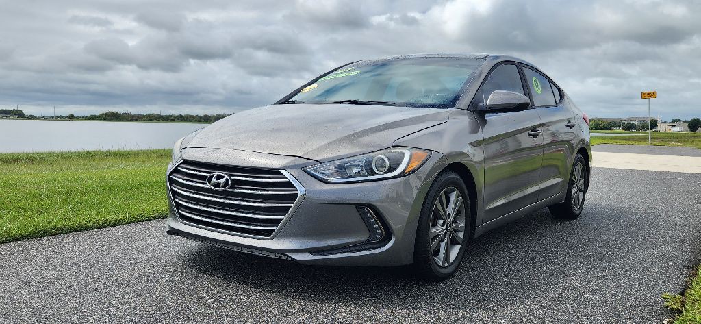 2018 Hyundai Elantra Image 1
