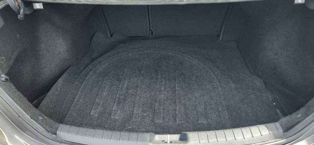 2018 Hyundai Elantra Image 25