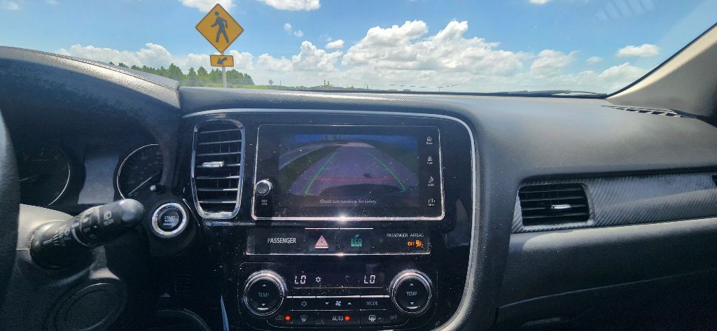 2018 Mitsubishi Outlander Image 15
