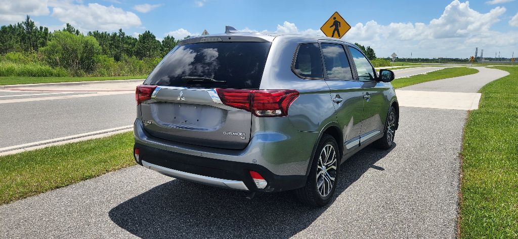 2018 Mitsubishi Outlander Image 5