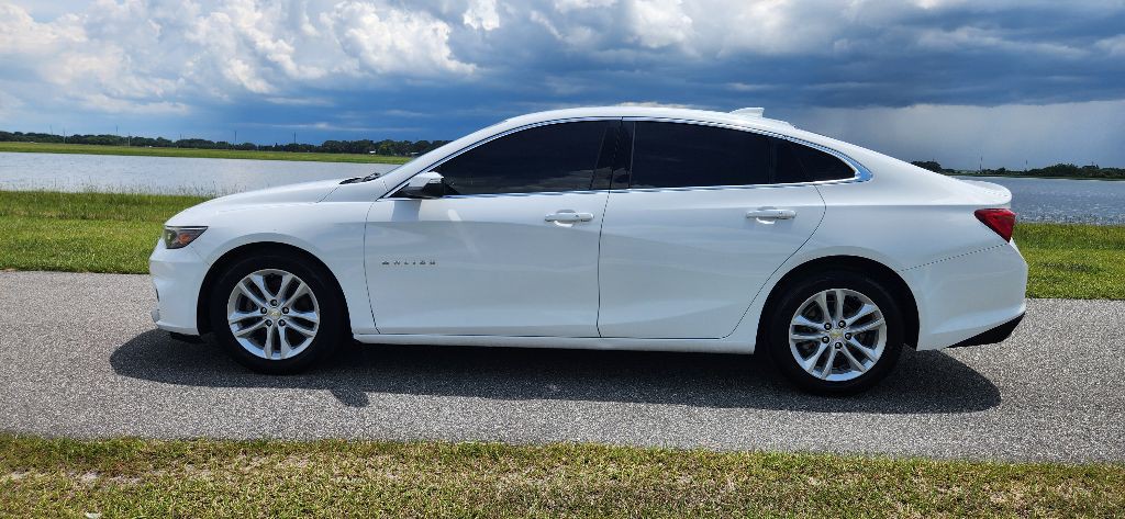 2018 Chevrolet Malibu Image 8