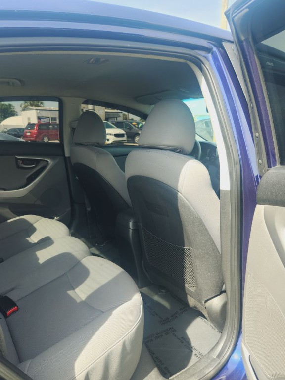 2013 Hyundai Elantra Image 20
