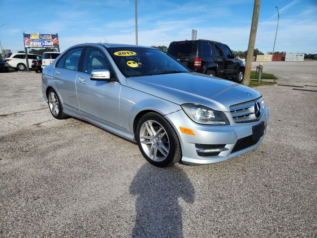 2013 Mercedes-Benz C-Class Image 8