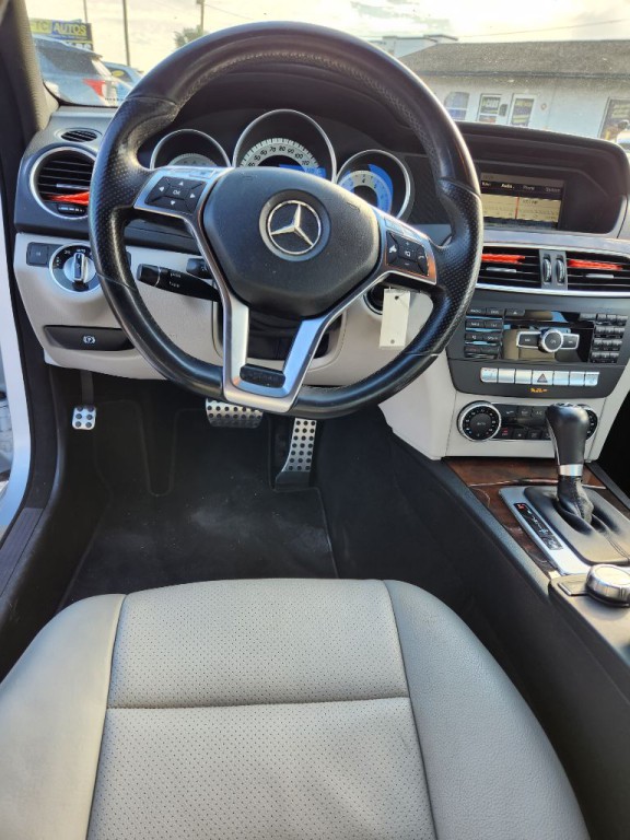 2013 Mercedes-Benz C-Class Image 17