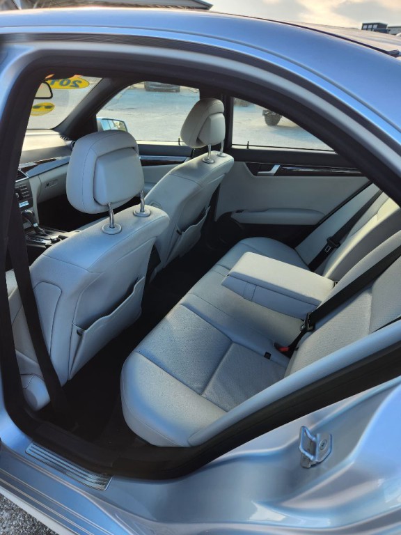2013 Mercedes-Benz C-Class Image 19