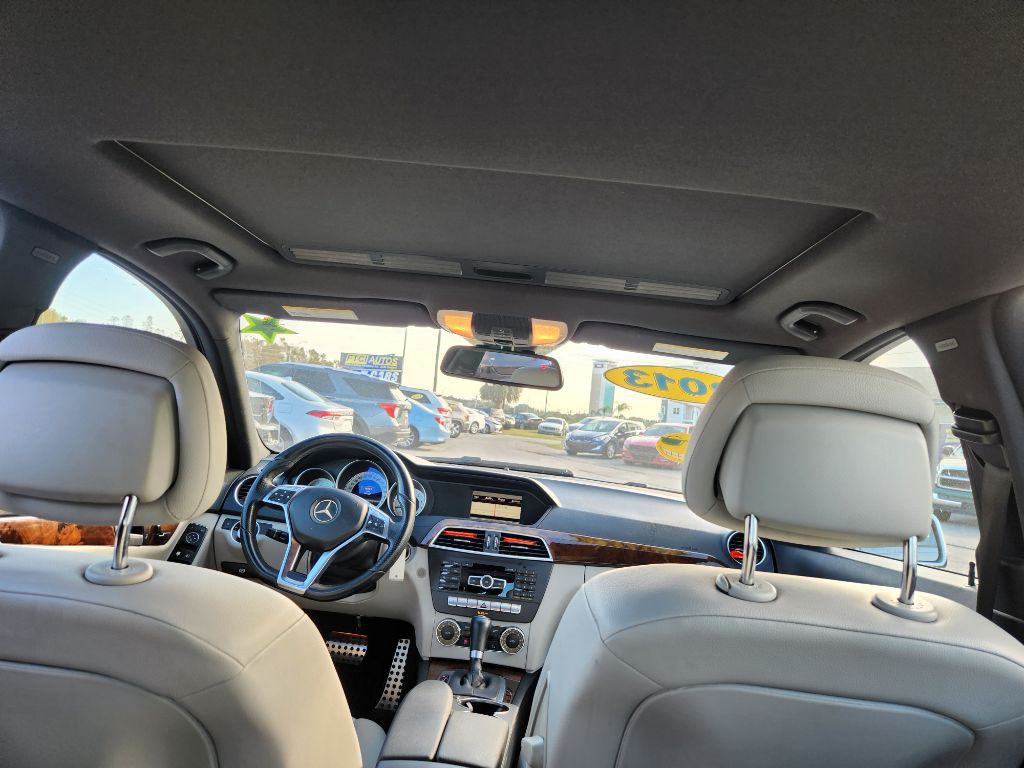 2013 Mercedes-Benz C-Class Image 21