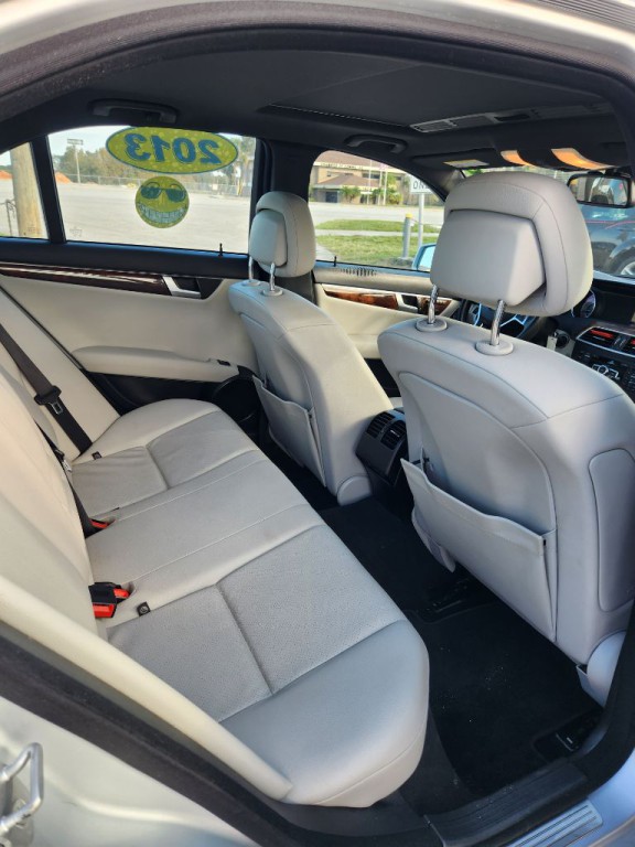 2013 Mercedes-Benz C-Class Image 26