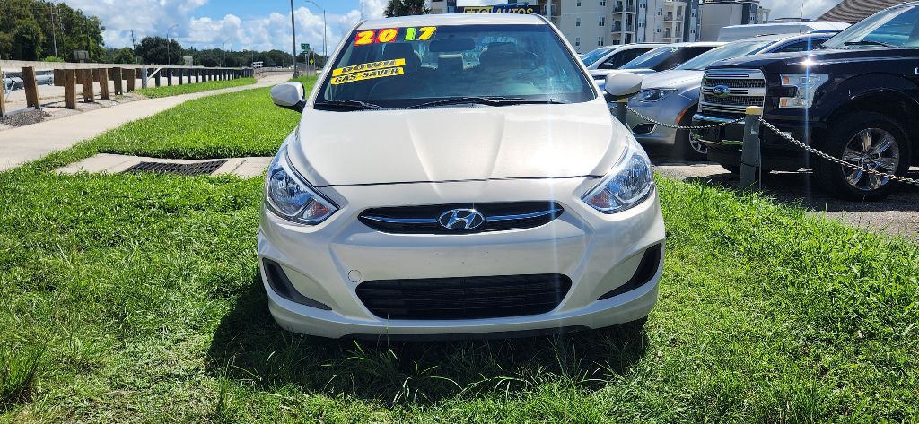 2017 Hyundai Accent Image 2