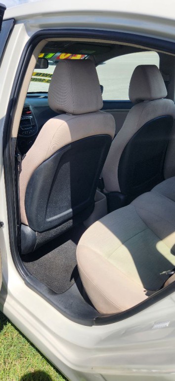 2017 Hyundai Accent Image 14