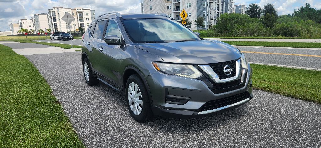 2017 Nissan Rogue Image 3