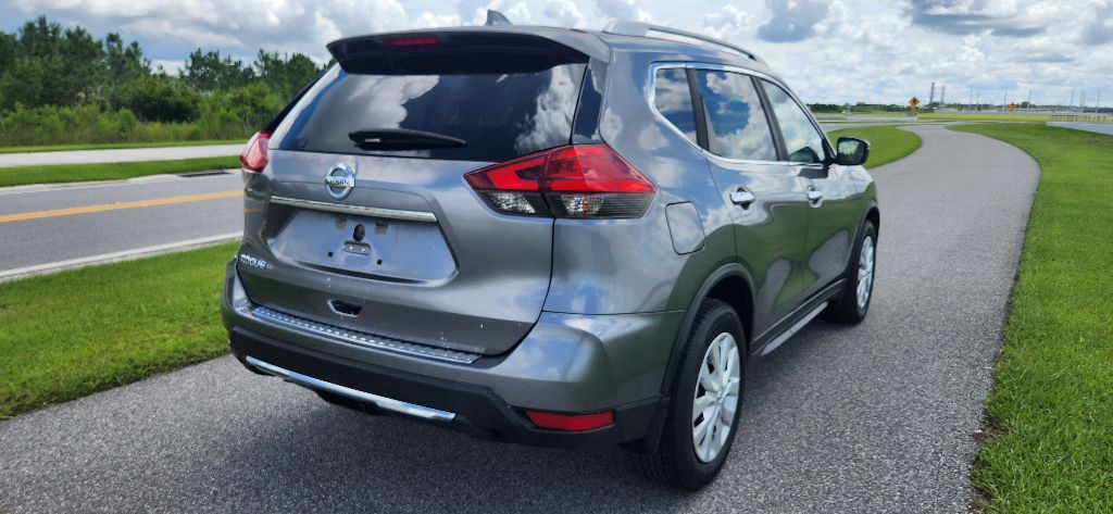 2017 Nissan Rogue Image 5