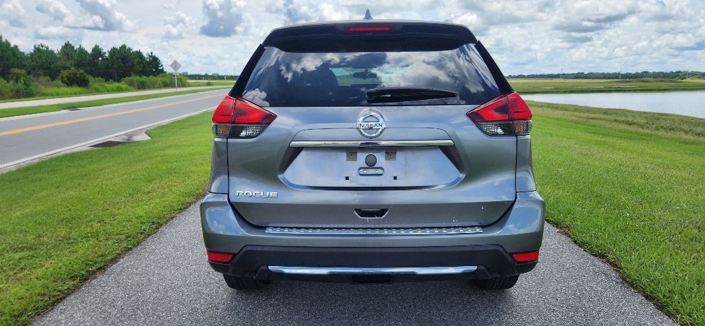 2017 Nissan Rogue Image 6