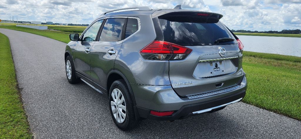 2017 Nissan Rogue Image 7