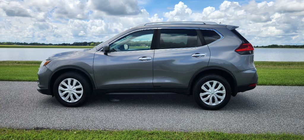 2017 Nissan Rogue Image 8