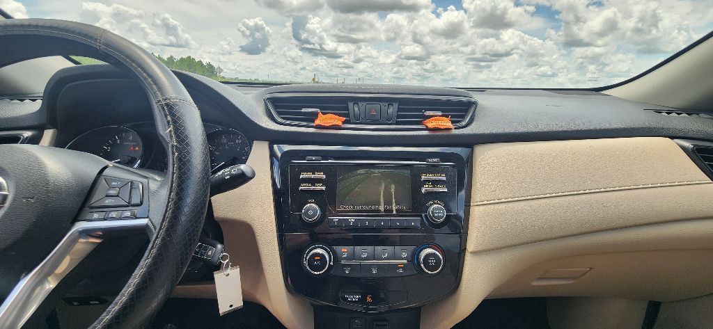 2017 Nissan Rogue Image 14