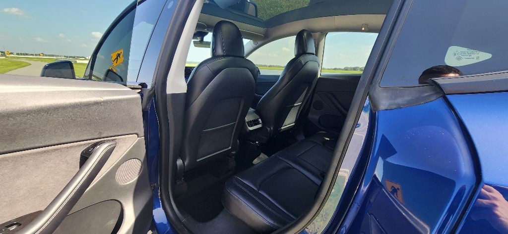 2021 Tesla Model Y Image 15