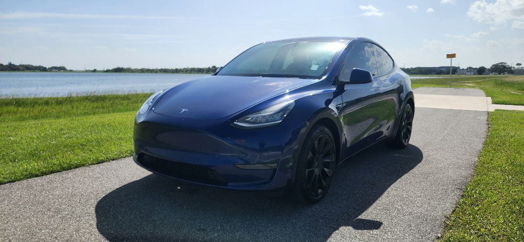 2021 Tesla Model Y Image 3