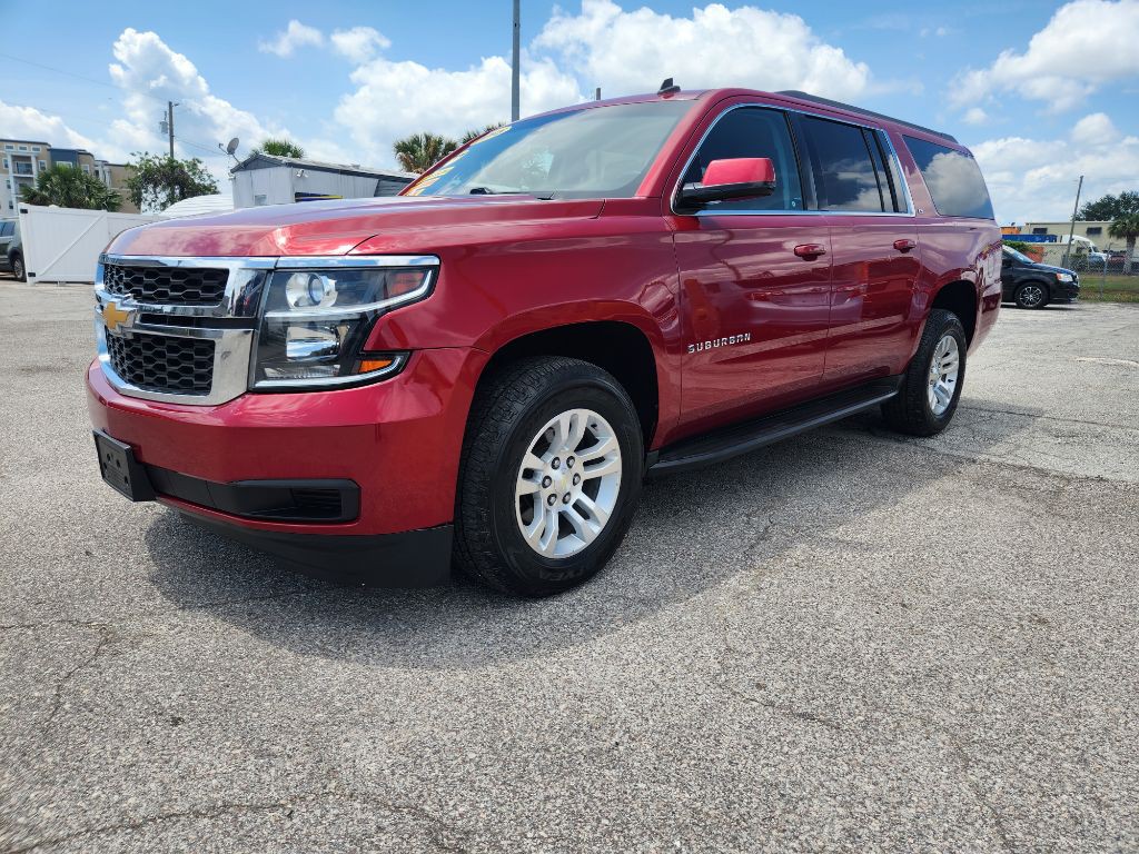 2015 Chevrolet Suburban Image 2