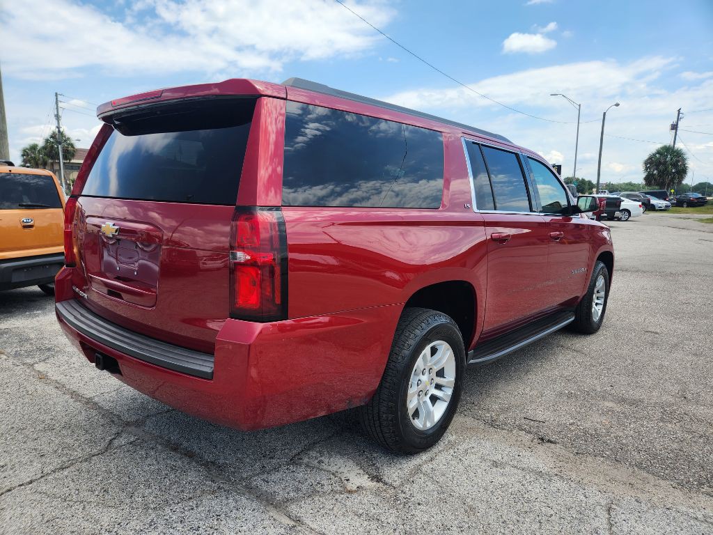 2015 Chevrolet Suburban Image 6