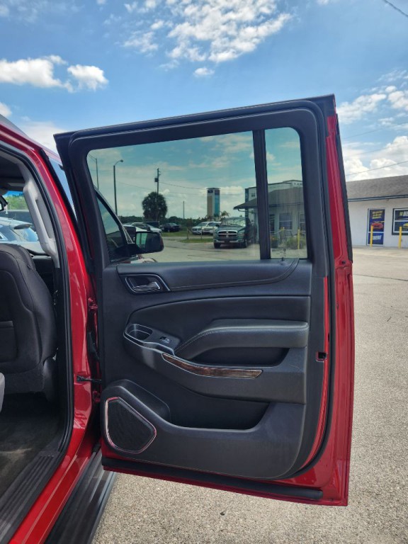 2015 Chevrolet Suburban Image 22
