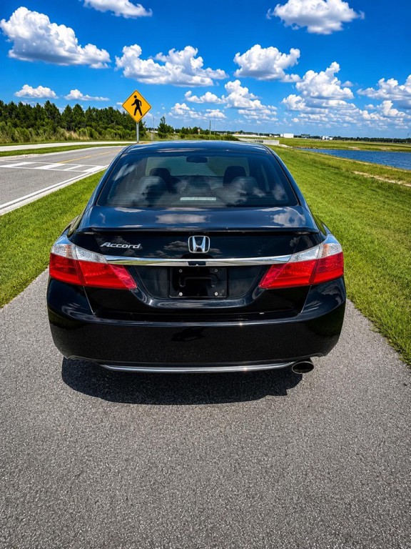 2012 Honda Accord Image 9