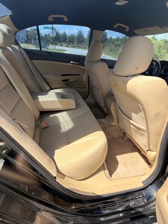 2012 Honda Accord Image 17
